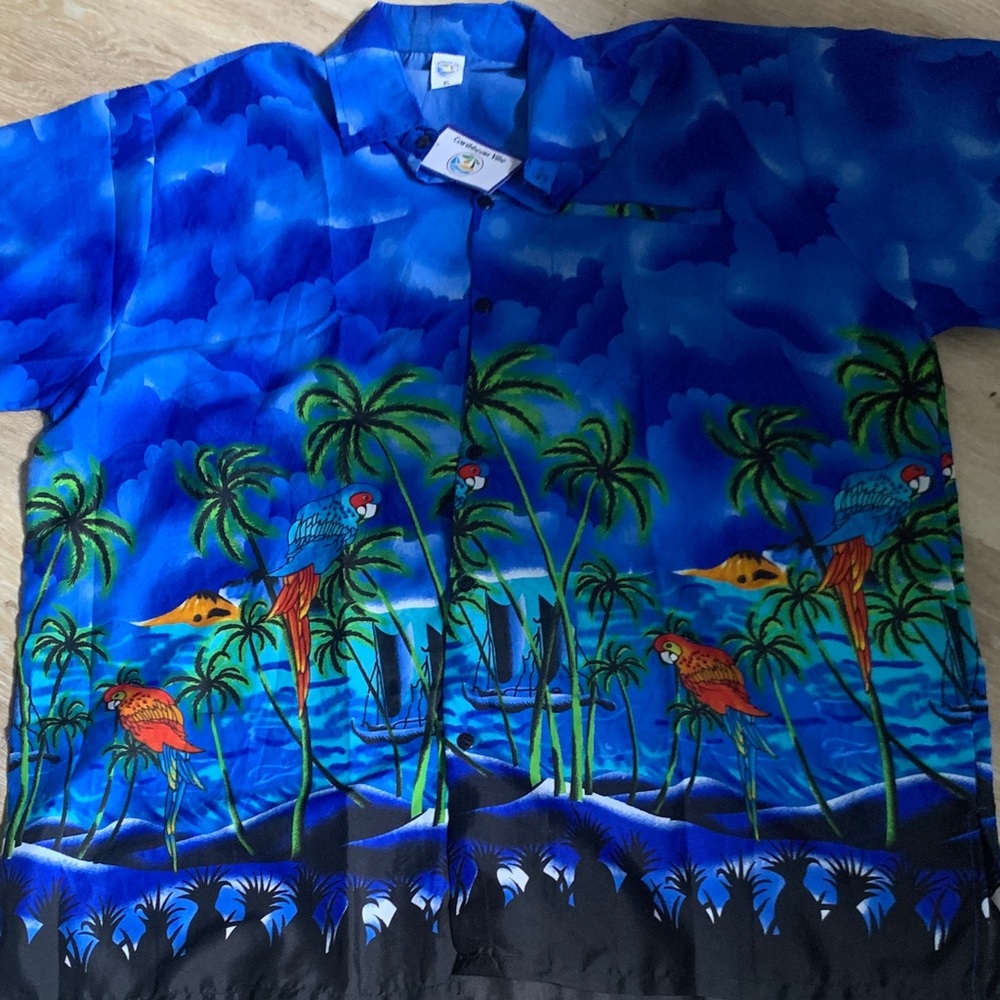 BNWT Vibrant Blue Caribbean Shirt with Parrot Print